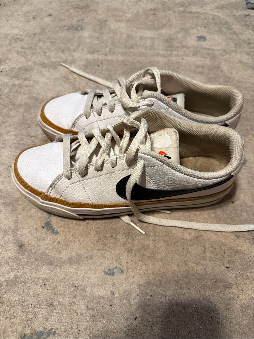 Nike White & Gold Low-Top Sneakers